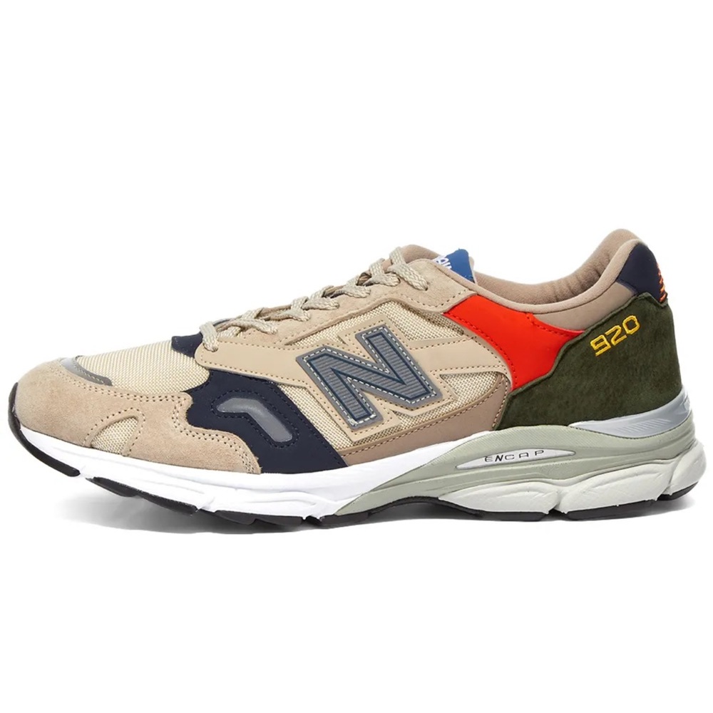 NWT New Balance M920UPG Sand & Navy Sneakers